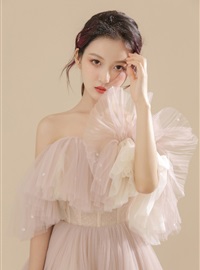 Lace with long skirt seductive beauty half through gauze skirt sexy fragrant shoulder clavicle wedding photo(5)